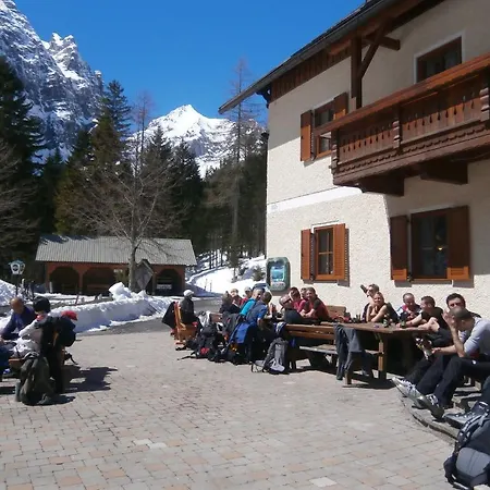 Gasthof Untere Valentinalm 여관 Plöcken